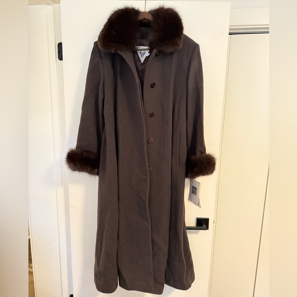 Marvin Richards brown wool coat with fox fur trim